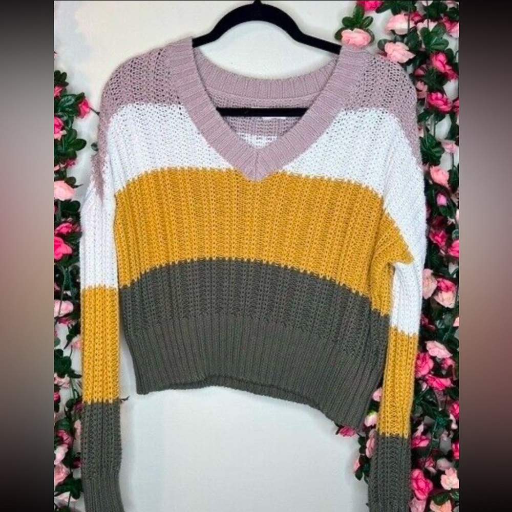 Cropped sweater